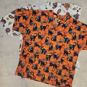 Bundle Of 2 Medium Scrub Tops